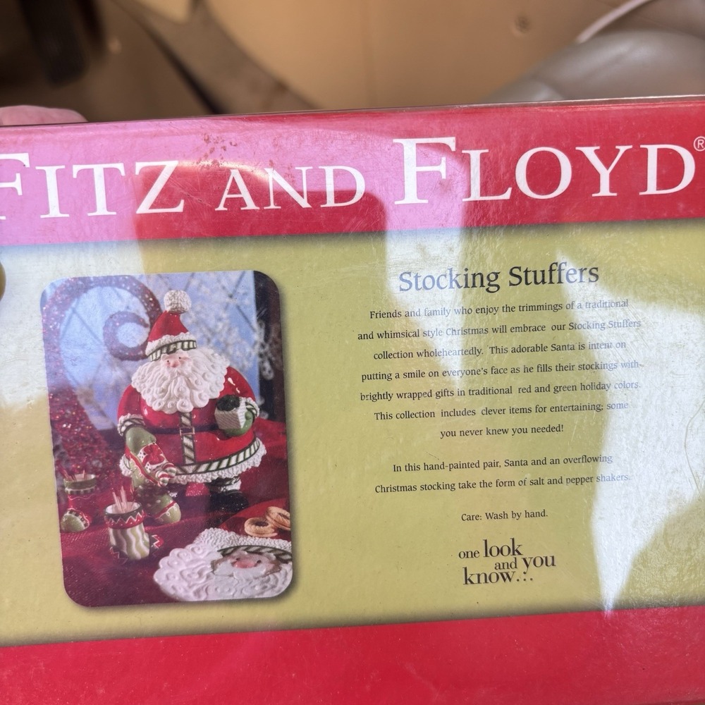 Fits In Floyd, Christmas Salt And Pepper Shakers Stocking, And Santa 2007 - Picture 5 of 5